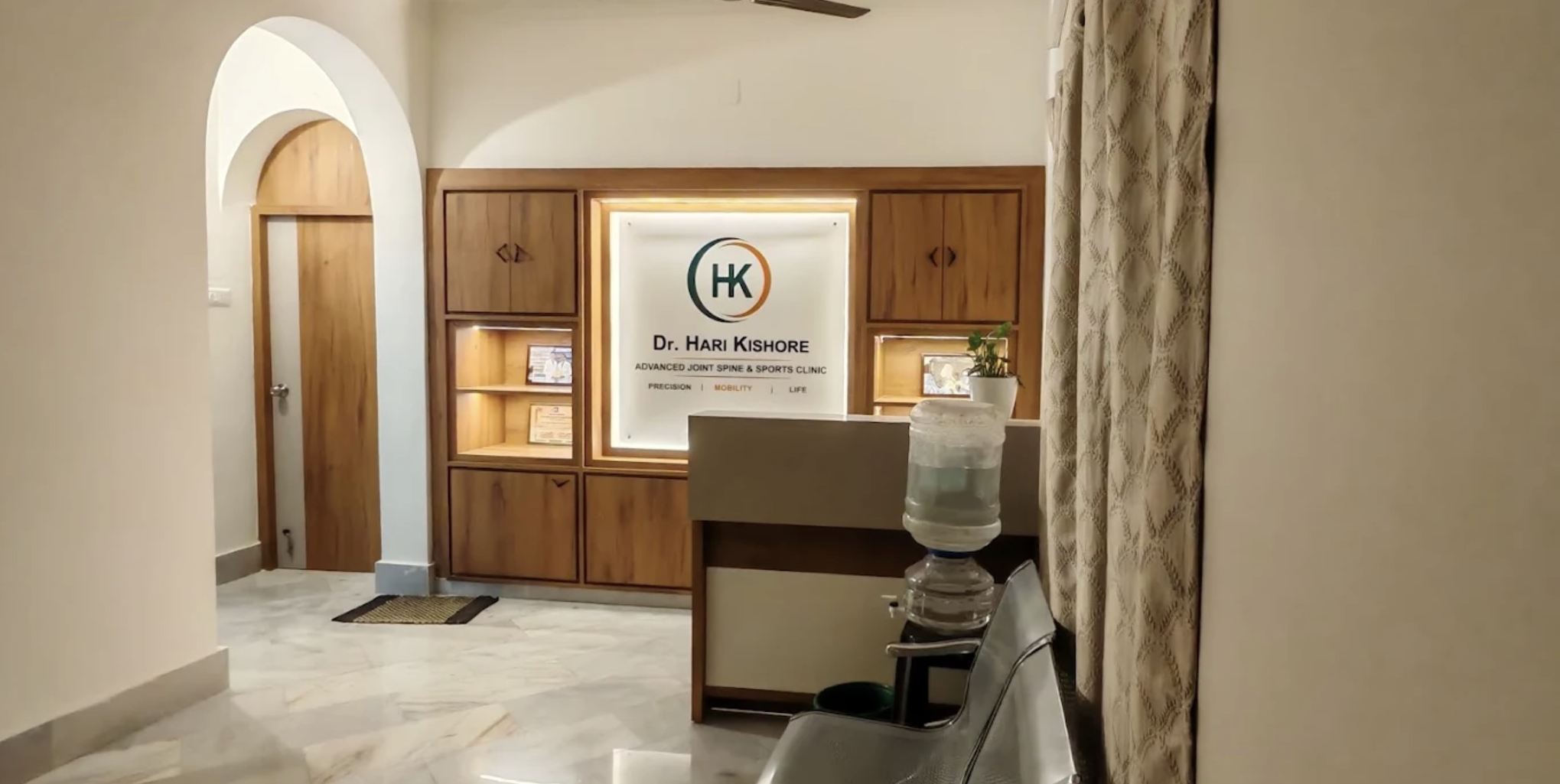 Physiotherapy & Rehabilitation Suite at HK Advanced Joint Spine & Sports Clinic