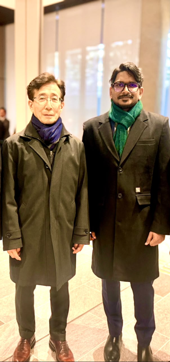 Dr. Hari Kishore presenting research work on joint preservation and knee osteotomy in Nagasaki, Japan