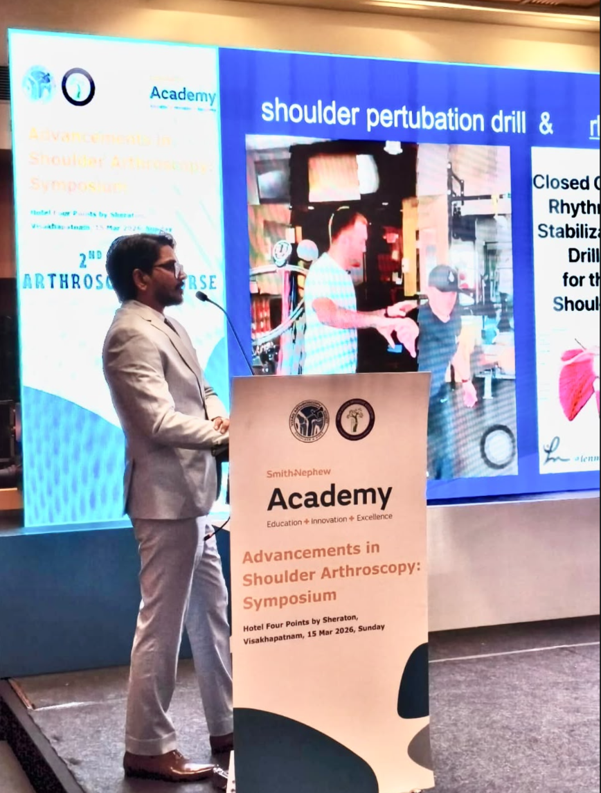 Dr. Hari Kishore mentoring younger generation sports injury specialists and arthroscopy surgeons